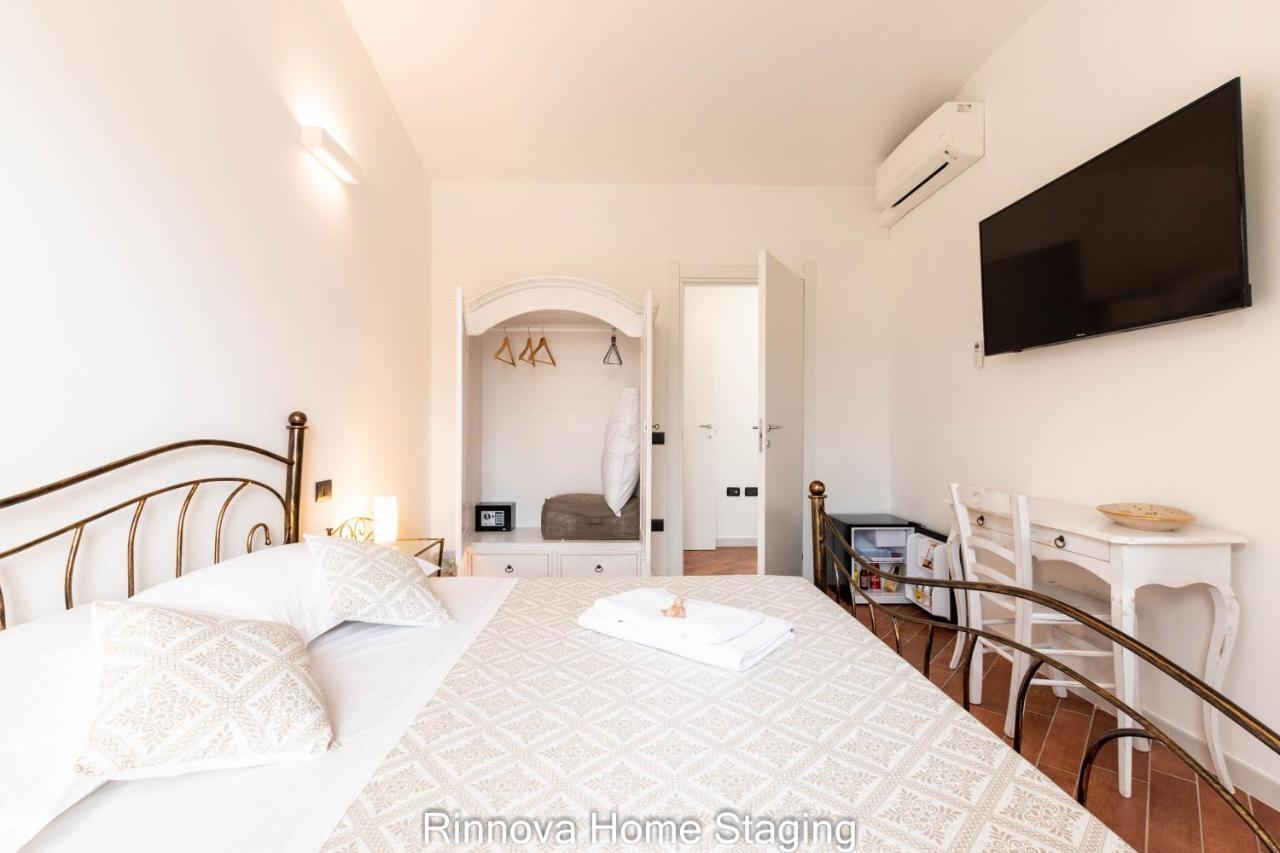 Villa Vitto - Sleep & Go Capoterra Buitenkant foto